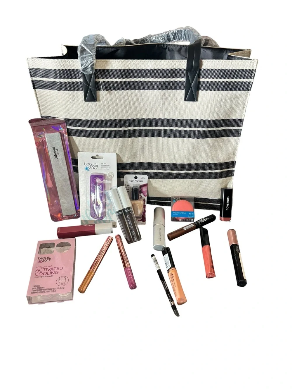 Saks Fifth Avenue Mystery Makeup and Skincare Bundle Bag